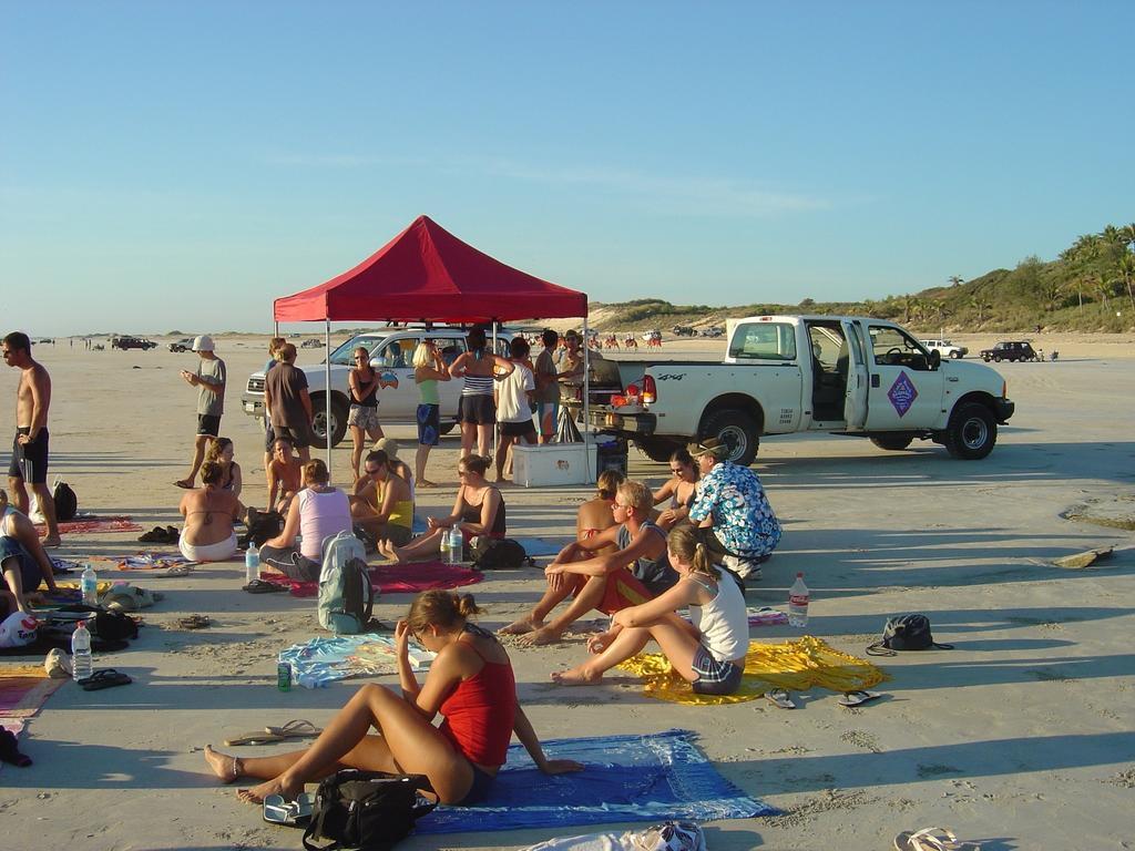 Cable Beach Backpackers Broome Exterior photo